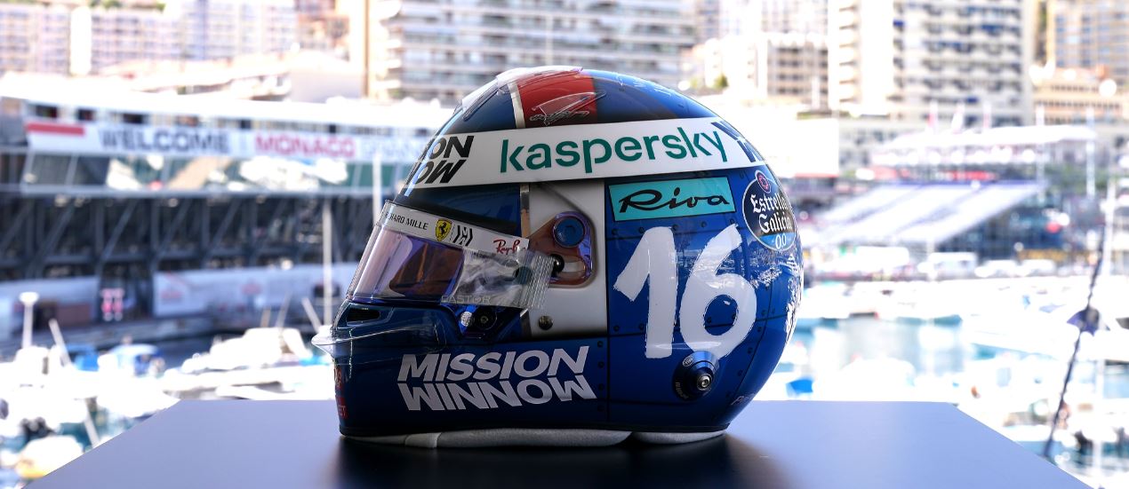 F1, Il nuovo casco di Charles Leclerc per il Gp di Monaco [ FOTO ]